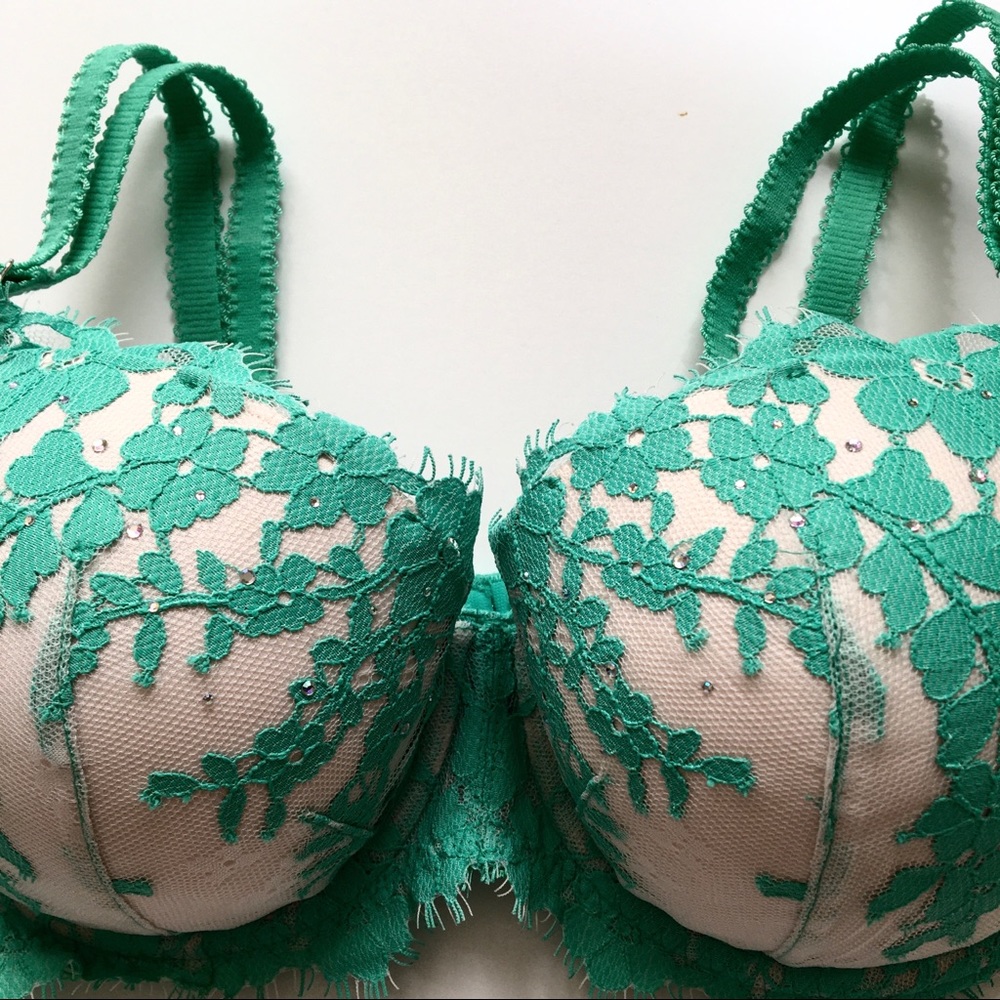 Victoria’s Secret Dream Angel bra